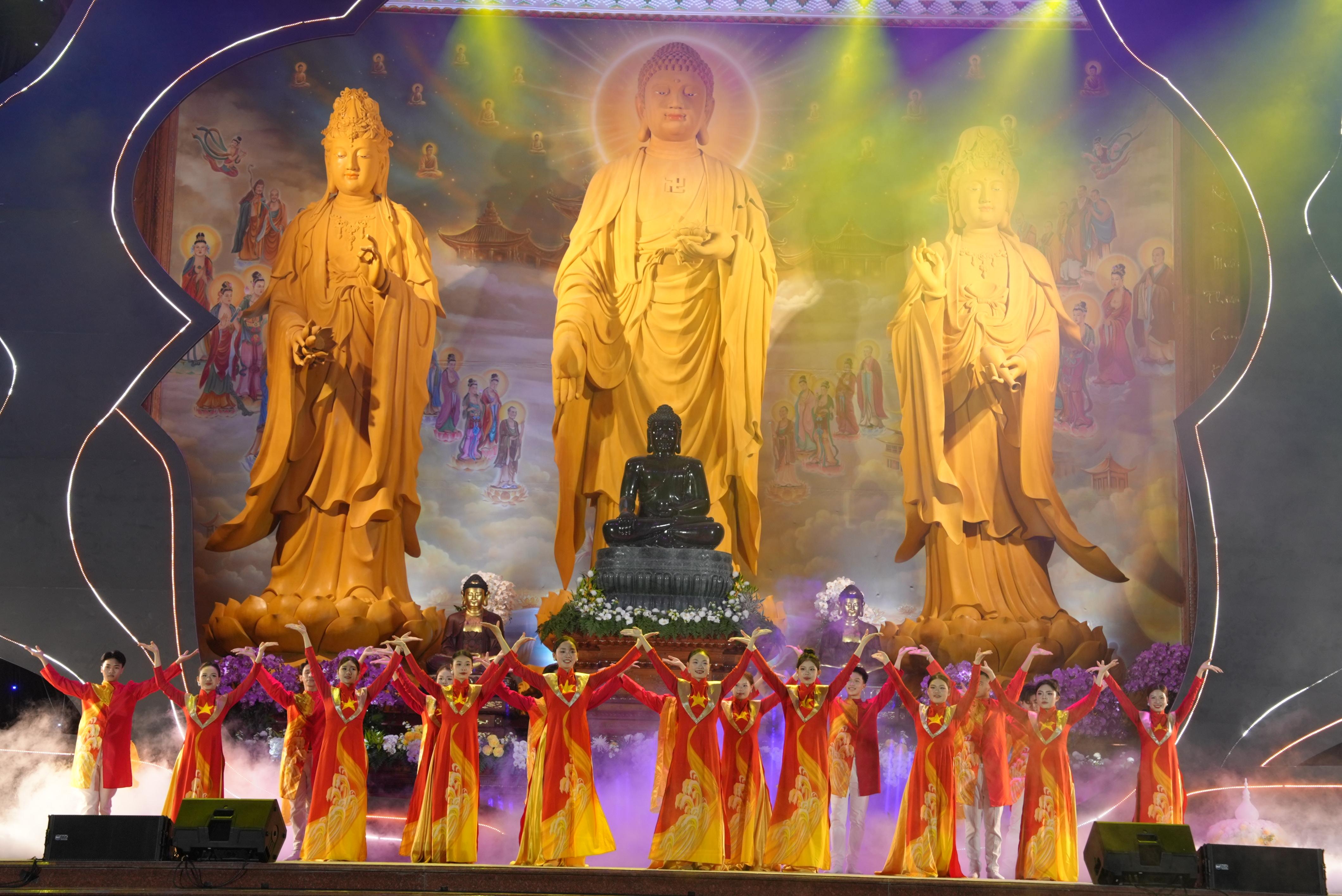 VU LAN - ÁNH ĐẠO TRONG ĐỜI - NĂM 2025